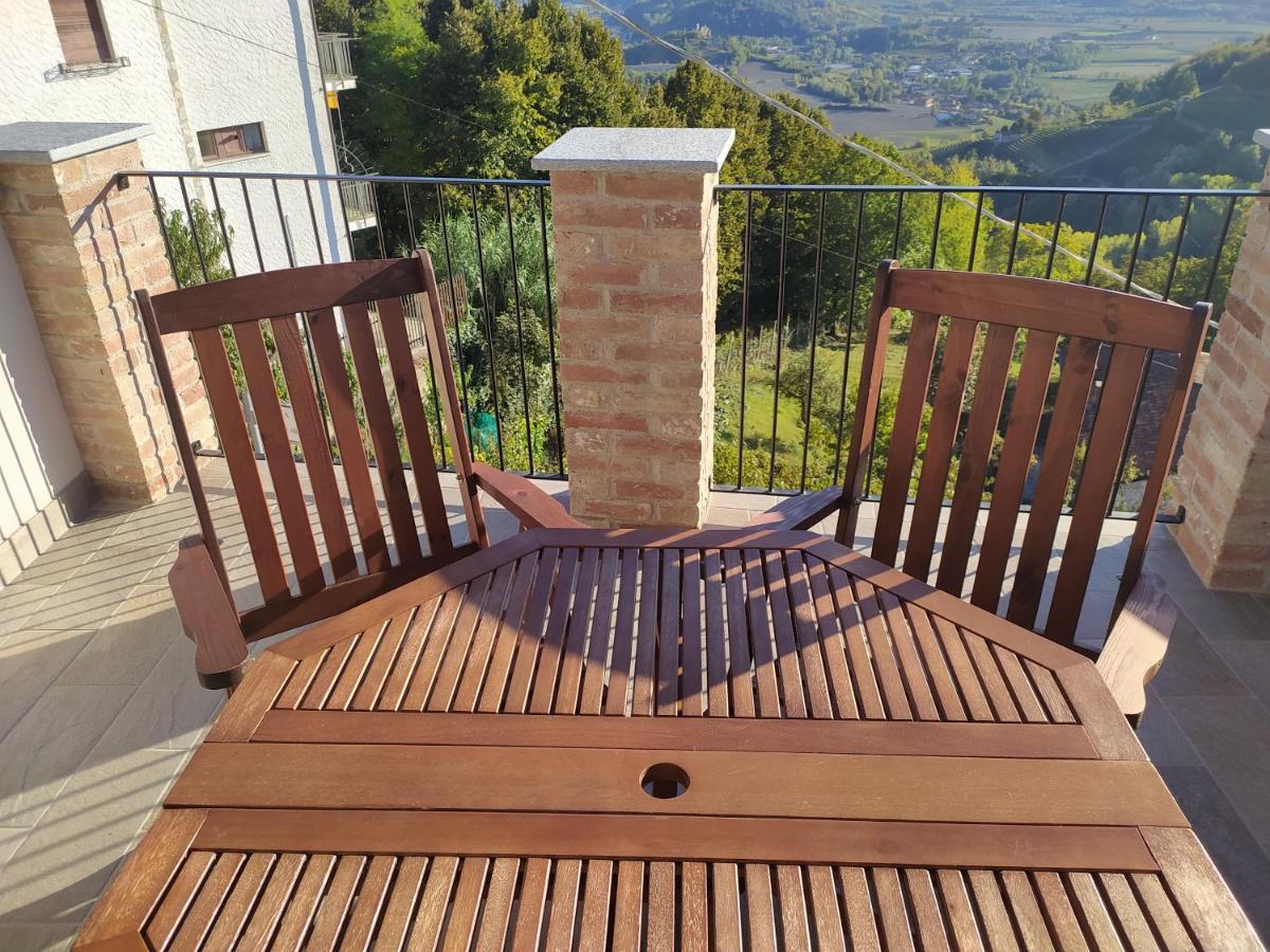 Casa Mantel Holiday Home Panoramic View In Langhe Novello Exterior photo