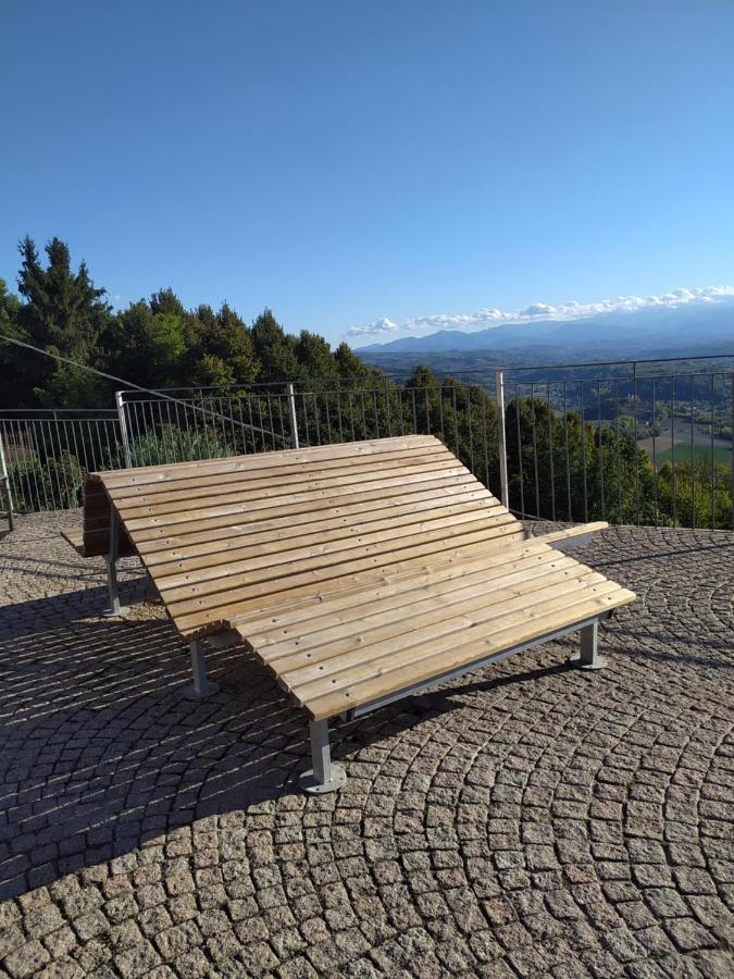Casa Mantel Holiday Home Panoramic View In Langhe Novello Exterior photo