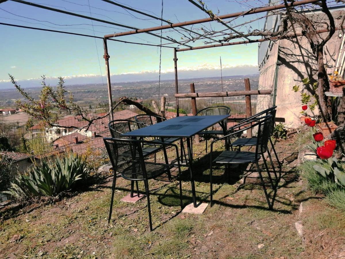 Casa Mantel Holiday Home Panoramic View In Langhe Novello Exterior photo