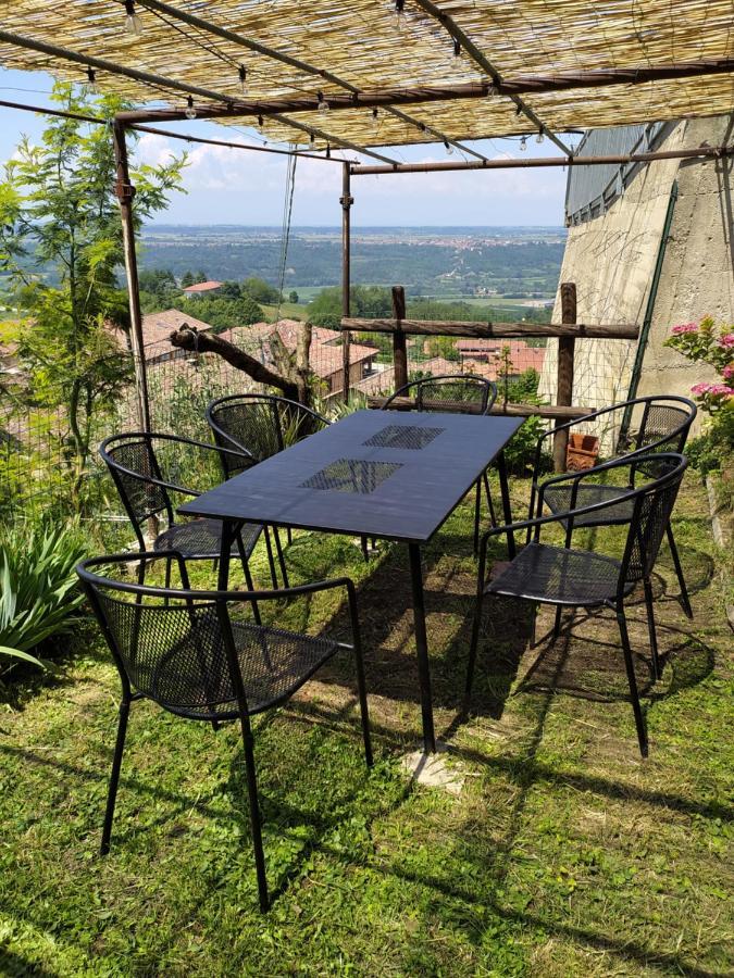 Casa Mantel Holiday Home Panoramic View In Langhe Novello Exterior photo